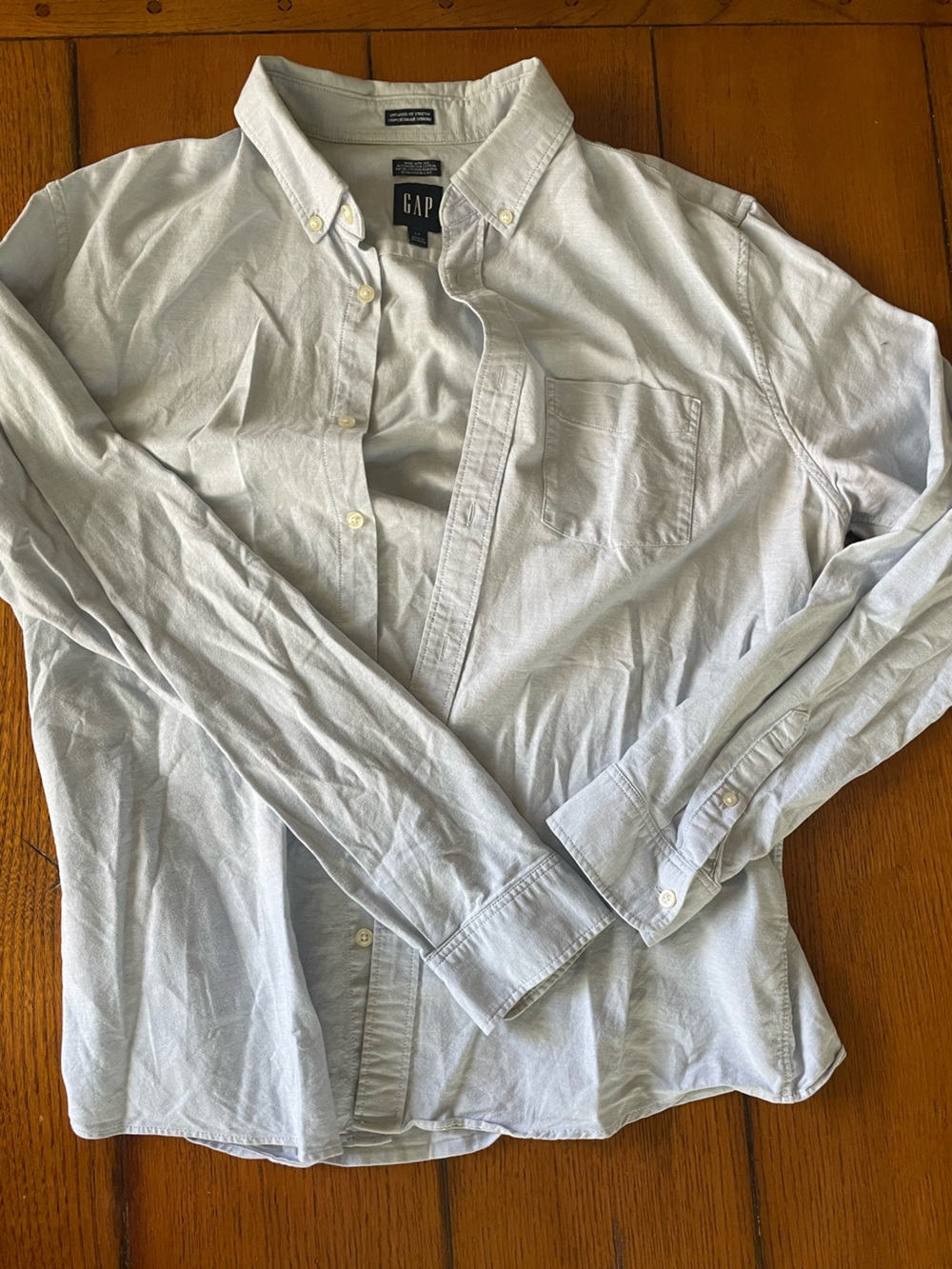 GAP Pale Blue Men's Untucked Button-Up Shirt